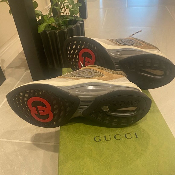 Womens Gucci Run Sneaker- Brown/Tan - size 37.5 - Picture 6 of 7